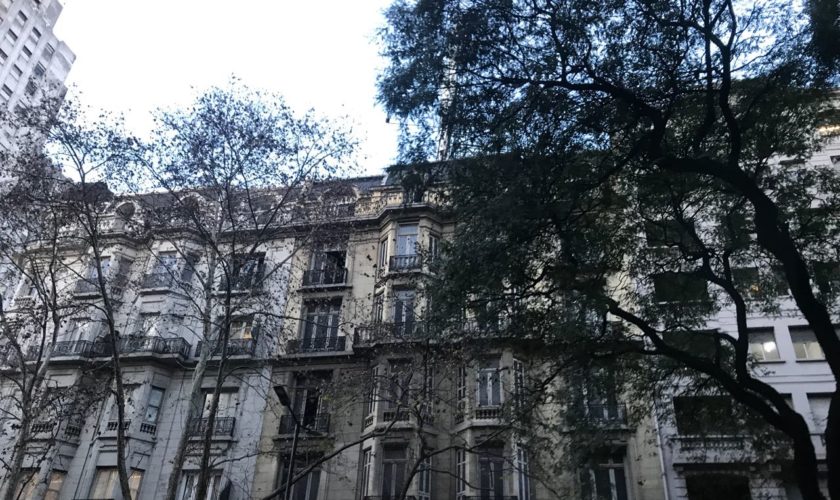5 livros que se passam em lugares históricos